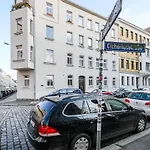 Spacious Flat Close To Center