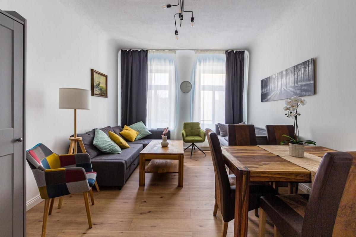 Spacious Flat Close To Center *